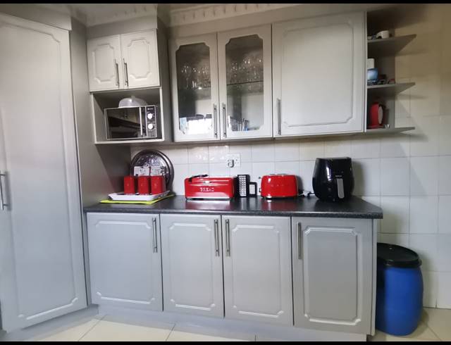 3 BEDROOM HOUSE FOR SALE IN KATLEHONG SOUTH